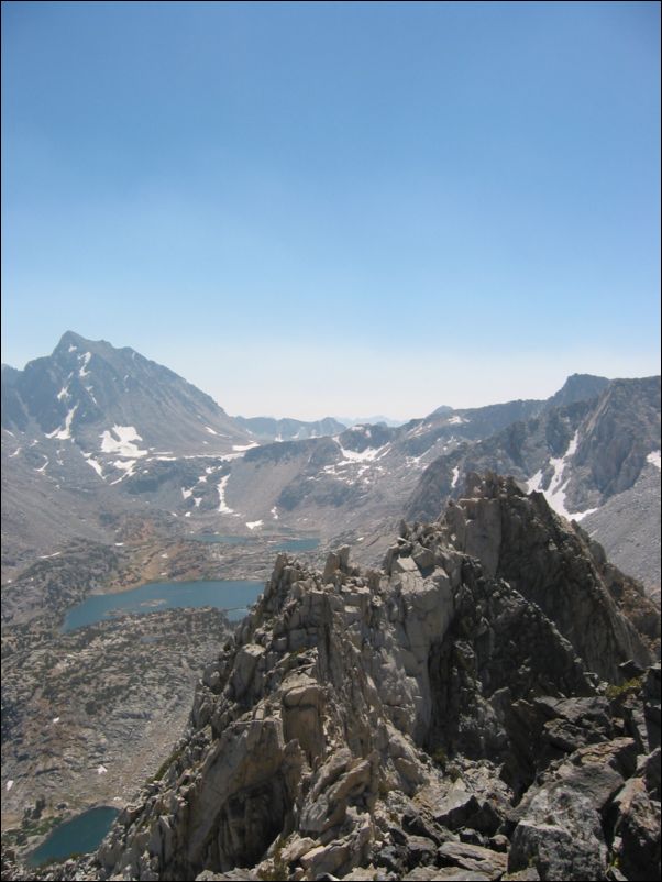 2005-09-03 Hurd (20) Pano1e Agassiz and Bishop Pass